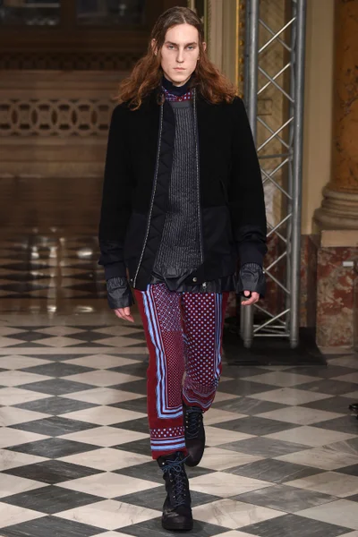 Look 33